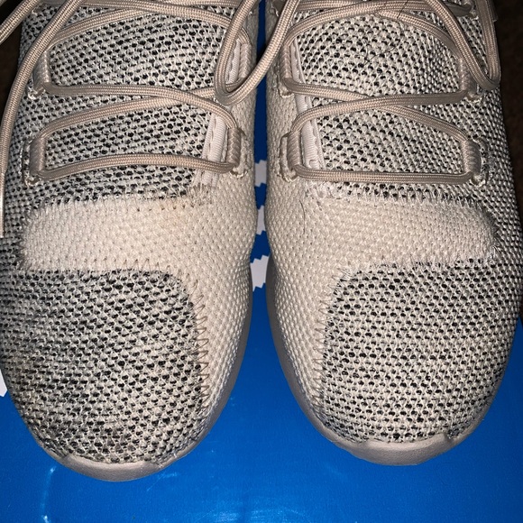 Adidas - Picture 5 of 8